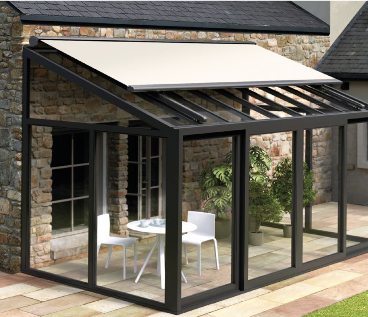 véranda design avec store tendus Gibus